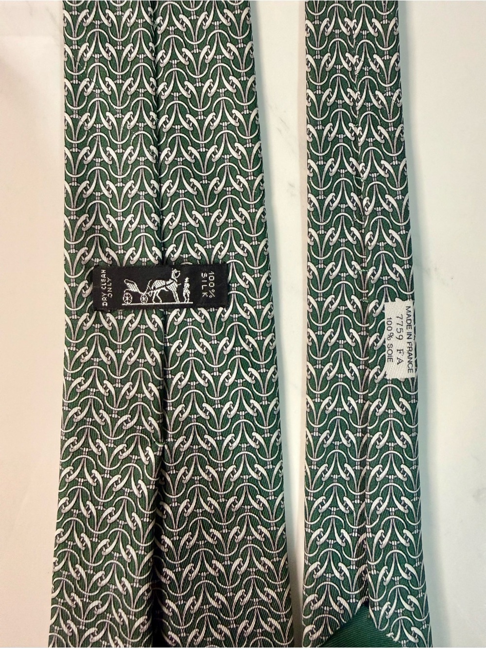 Hermes Classic Green Patterned Tie - Picture 6 of 9